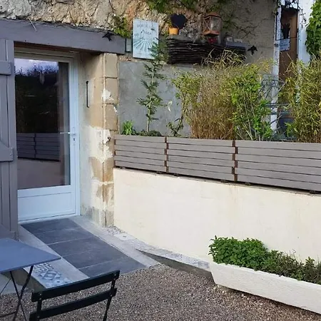 Val De Gee A 20 Mn Du Circuit 24 H Du Mans * Maigne