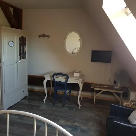 Val De Gee A 20 Mn Du Circuit 24 H Du Mans בית אירוח *