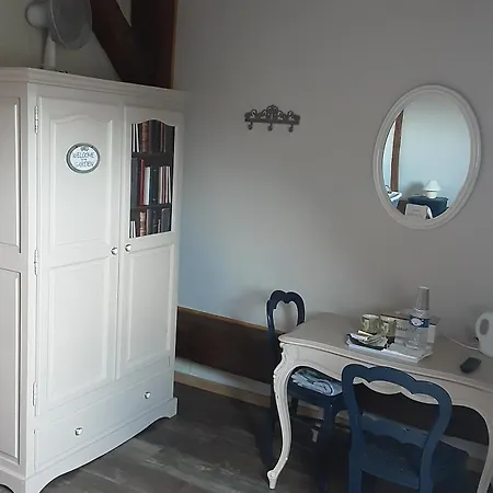 Val De Gee A 20 Mn Du Circuit 24 H Du Mans * Maigne