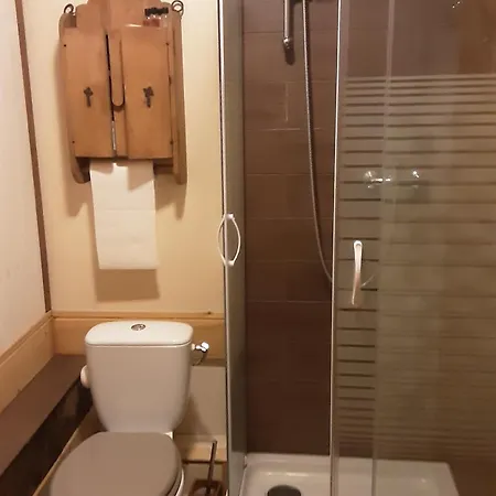 Val De Gee A 20 Mn Du Circuit 24 H Du Mans Maigne