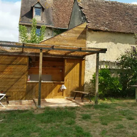 Val De Gee A 20 Mn Du Circuit 24 H Du Mans * Maigne