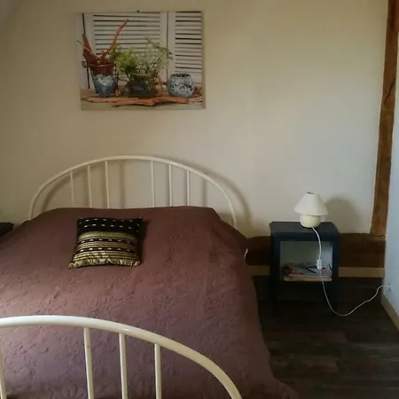 Val De Gee A 20 Mn Du Circuit 24 H Du Mans בית אירוח Maigne