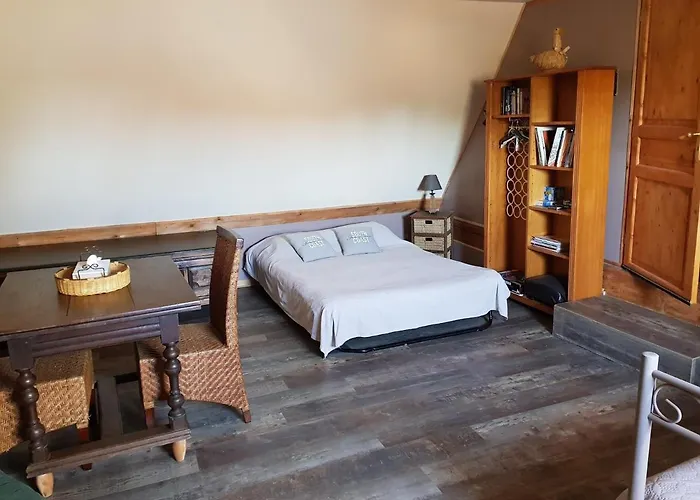 Val De Gee A 20 Mn Du Circuit 24 H Du Mans Maigne